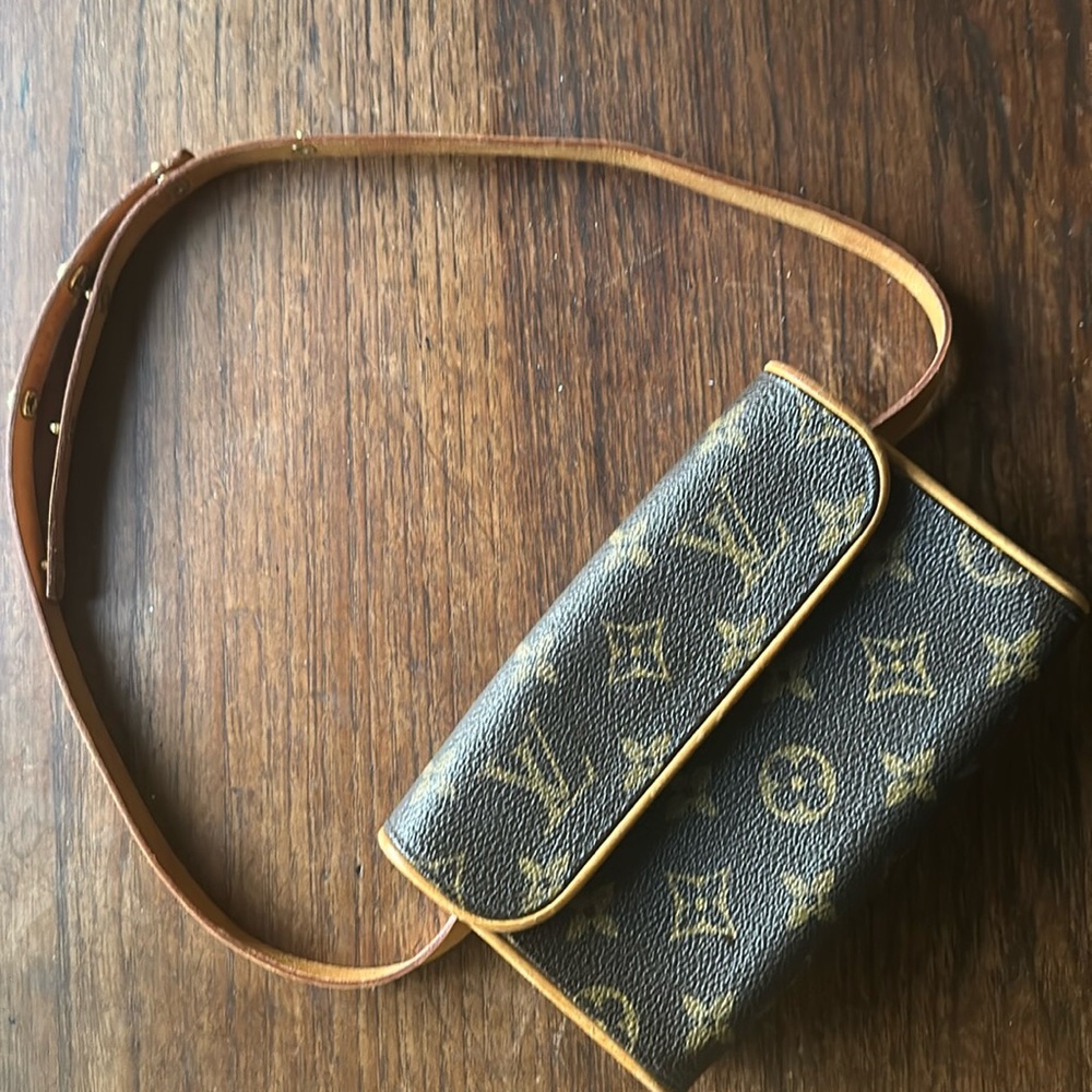 Louis Vuitton Monogram Pochette Florentine Waist Bag